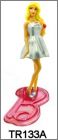 Barbie en robe grise: TR133A