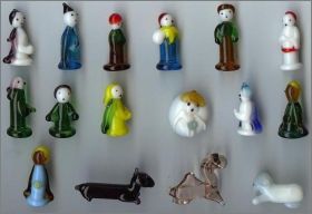 Cr�che - 16 F�ves en verre - France D�cor - 1993