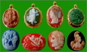 Les cam�es - 8 F�ves brillantes et dor�es - Prime - 2004