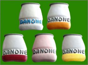 Pots de yaourts - 5 Magnets - Danone - 2000 - Espagne