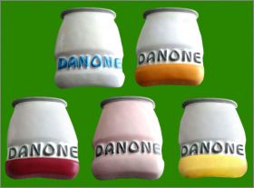 Pots de yaourts - 5 Magnets - Danone - 2000 - Espagne